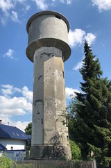 Der Wasserturm des ehemaligen Kriegsgefangenenlagers Marchtrenk. (Foto: TRUPPENDIENST/Michael Barthou)