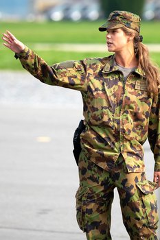 Der Anteil der Frauen in der Schweizer Armee liegt bei knapp ein Prozent. (Foto: Mediathek VBS)