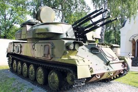 Der sowjetische Flakpanzer ZSU-23-4  fasst Ziele mittels Radar auf und berechnet den Vorhalt. (Foto: Vitaly V. Kuzmin; CC BY-SA 4.0)