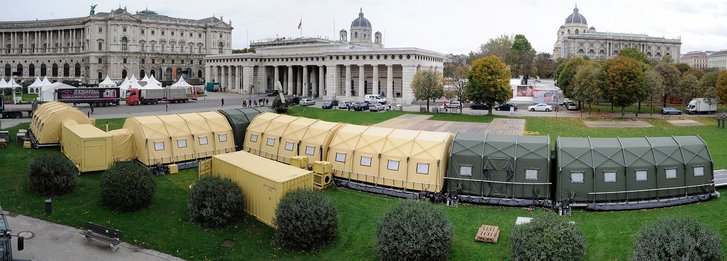 Zeltsystem COLPRO bei der Leistungsschau am Nationalfeiertag am Wiener Heldenplatz. (Foto: Bundesheer/Harald Minich)