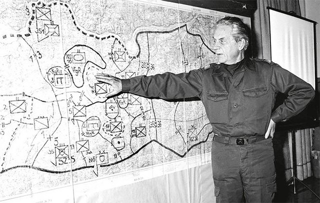 General Emil Spannocchi entwickelte auf Grundlage der Kleinkriegsführung des 20. Jahrhunderts und der Gedankengänge militärischer und politischer Führer der anfänglich schwächeren Parteien das Konzept der Raumverteidigung. (Foto: Bundesheer)