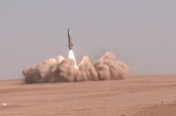 Eine von zwei SS-21 oder SS-26 Boden-Boden-Raketen, die Anfang November auf al-Bukamal  abgefeuert wurden. (Foto: Hisbollah-TV)