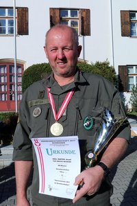 Josef Hatos nach der Siegerehrung der Heeresmeisterschaft 2017. (Foto: Bundesheer/Martin Hörl)