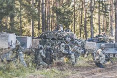 Körperliche und seelische Widerstandsfähigkeit, Spannkraft sowie Entbehrungsbereitschaft erleichtern dem Panzergrenadier seine Aufgabenerfüllung. (Foto: Bundesheer/Gerald Held)