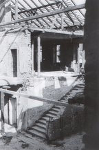 Die Schäden im Kloster nach dem Einschlag der Bombe. (Foto: Stadtarchiv Amstetten)