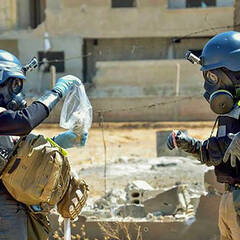 Inspektoren der Organisation für das Verbot chemischer Waffen (OPCW) in Syrien im Jahr 2013. (Foto: SACD, gemeinfrei)