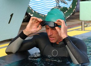 Luis vor dem Start des Ultra-Triathlons in Lensahn. (Foto: HBF/Lechner)