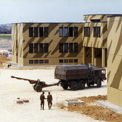 Die noch nicht fertiggestellte Amstettner Ostarrichi-Kaserne Anfang der 1980er Jahre. (Foto: Bundesheer/Archiv Jägerbataillon 12)