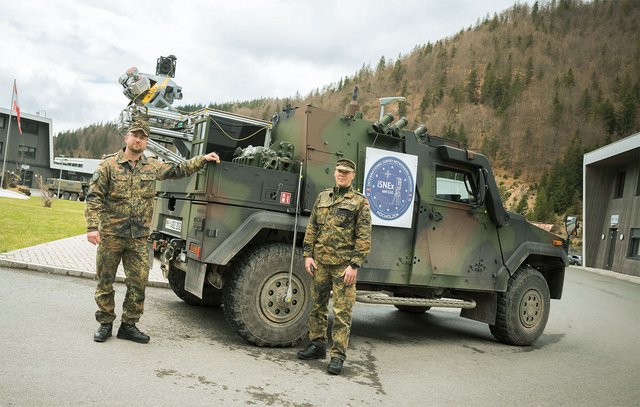 Ein Team des Zentrums für Geoinformationswesen der Bundeswehr/Dezernat Einsatzvermessung vermaß den TÜPl Hochfilzen mit seinem Spezialfahrzeug „Eagle“ IV zentimetergenau. (Foto: Bundesheer)
