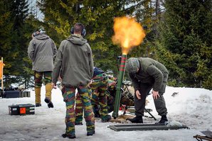 Belgische Soldaten mit mittlerem Granatwerfer bei der Übung CAPRICORN 2018. (Foto: Bundesheer/Steinberger)