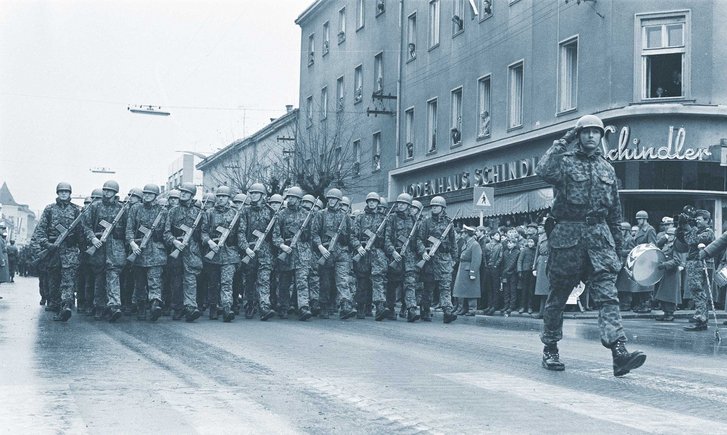 Vorbeimarsch einer Kompanie bei der Abschlussparade in Amstetten. (Foto: HBF)