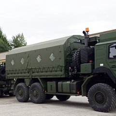 Schützenpanzer "Ulan" verladen auf einem 4-Achs-Tiefladeanhänger. (Foto: Bundesheer/Karl Vukics)