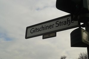 Die Gitschiner Straße in Berlin-Kreuzberg. (Foto: Gabor Orban)