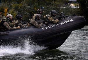 Jagdkommando-Soldaten müssen in jedem Terrain einsatzfähig sein. (Foto: Pusch/Bundesheer)