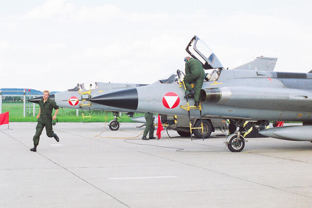 Draken-Abfangjäger vor einem Alarmstart. (Foto: Bundesheer)
