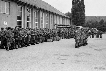 Eine Einheit des Österreichischen Bundesheer nach der Alarmierung am Antreteplatz einer Kaserne. (Foto: Bundesheer)