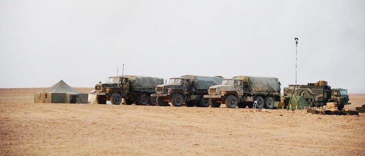 Fahrzeuge des vorgeschobenen Hauptquartiers für die Operation Fajr-3, aufgenommen um den 10. November 2017 westlich von al-Bukamal. (Foto: Hisbollah TV-Kanal)