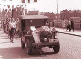 US-Jeep bei einer Parade der Jugoslawischen Volksarmee in den 1960er Jahren. (Foto: Danilo Skofic/gemeinfrei)