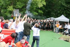 Startschuss zum Schwimmbewerb der Europameisterschaft, die erstmals in Kärnten ausgetragen wurde. (Foto: Werner Planer)