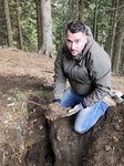 Michael Gurschka während der Bergung sowjetischer Gefallener auf dem Hochwechsel. (Foto: Archiv Gurschka)