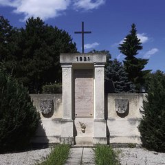 Die verunglückten Gendarmen wurden im Gendarmerieehrengrab auf dem Stadtfriedhof Wiener Neustadt beerdigt. (Foto: Jörg Aschenbrenner)