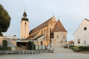 Die St. Laurenz-Basilika im Ennser Stadtteil Lorch. (Foto: RedTD/Gerold Keusch)