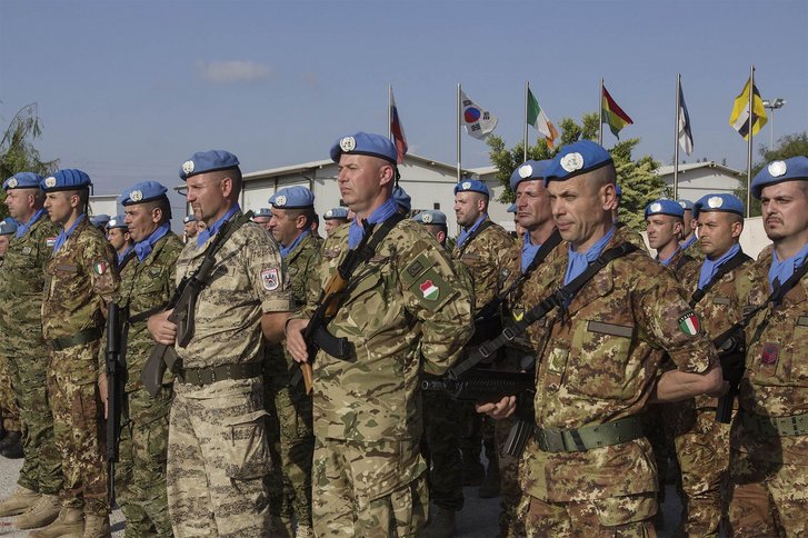 Antreten von UNIFIL-Soldaten aus Kroatien, Österreich, Ungarn und Italien. (Foto: MLF PO)