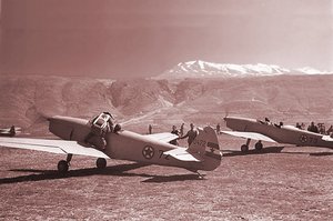 Propellerflugzeuge der Militärflugschule in Mostar. (Foto: Archiv Martinovic)