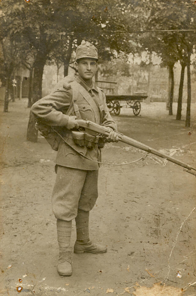 Josef Robinau als Soldat. (Foto: Martin Prieschl)