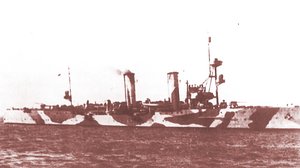 Die Cattaro, der Name des Schiffes ab 1941, mit Tarnbemalung während des Zweiten Weltkrieges. (Foto: Hrvatski Pomorski Muzei Split)