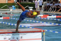 Naiana Freire aus Brasilien schwimmt und springt zu einem neuen Weltrekord. (Foto: Bundesheer/Gerhard Seeger)