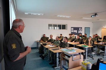 Pädagogische Kompetenz ist lern- und lehrbar. Sie ist ein wesentliches Tool im Unterricht und in der praktischen Ausbildung. (Foto: Bundesheer/Wolfgang Eckel)