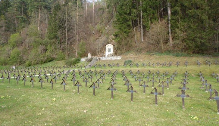 Der Soldatenfriedhof in St. Michael mit Denkmälern. (Foto: ÖKB St. Michael)