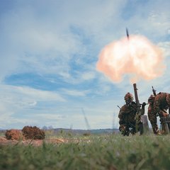 Bei der TRIAS 25 trainierte die Übungstruppe auch im scharfen Schuss. (Foto: VBS/Etienne Alder)