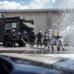 Die Brandschutztruppe beim Löscheinsatz. (Foto: 4.PzGrenBrig/AbtÖA)
