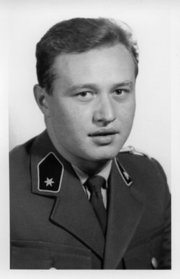 Franz Teszar als Leutnant im Jahr 1964. (Foto: Archiv Teszar) 