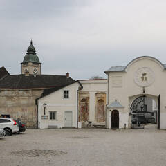 Schloss Ennsegg: Einfahrt Richtung Stadtturm. (Foto: RedTD/Gerold Keusch)