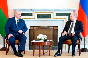Der belarussische Präsident Alexander Lukaschenko (links) trifft Russlands Präsidenten Wladimir Putin. (Symbolbild: Kremlin.ru; CC-BY 4.0)