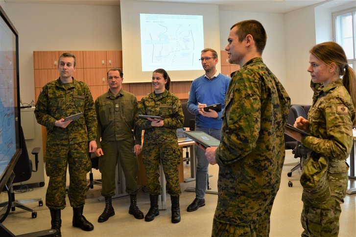 Neben der Sprache ist es auch wichtig, Kenntnisse über die Kultur des Einsatzraumes zu besitzen. (Foto: Bundesheer)