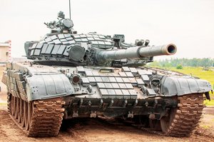 Kampfpanzer T-72B: 125-mm-Glattrohrkanone, Zusatzpanzerung, ohne Lenkwaffe. (Foto: Mil.ru; CC BY-SA 4.0)