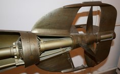 Torpedoschwanz, Differential für gegenläufige 2-Blatt Propeller, Auspuff durch Nabe. (Foto: Marine Museum Split)