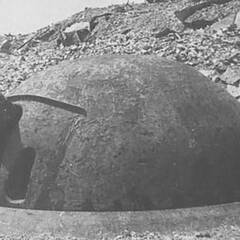 Die Hauptbewaffnung der k.u.k.-Werke waren die 10-cm-Turmhaubitzen in Panzerkuppeln. (Foto: Kriegsarchiv Wien; gemeinfrei)