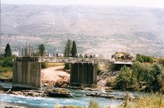 Die Fliegerbrücke während des Wiederaufbaus. (Foto: Archiv Martinovic) 