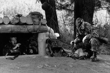 Soldaten des Landwehrstammregimentes 35 während einer Übung in der Ära der Raumverteidigung. (Foto: Archiv Jägerbataillon 12)