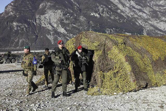 Gemeinsame Ausbildung mit österreichischen und slowenischen Militärpolizisten. (Foto: MLF PO)
