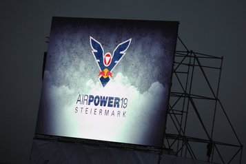 Das Logo der Airpower auf der Breitwandwall. (Foto: Bundesheer)