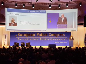 Der deutsche Innenminister Horst Seehofer bei seiner Eröffnungsrede. (Foto: RedTD/Gartler)
