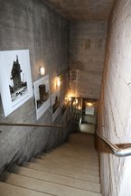 In den Stiegenaufgängen im Haus des Meeres befindet sich eine Ausstellung, die die Geschichte der Wiener Flaktürme thematisiert. (Foto: Bundesheer/Gerold Keusch)