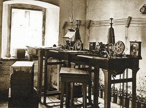 Eine Telegraphenapparat in einer Divisionszentrale. (Foto: Archiv/Ortner)