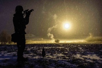 Gefechtsfeldbeleuchtung mit dem Granatgewehr. (Foto: Daniel Trippolt)